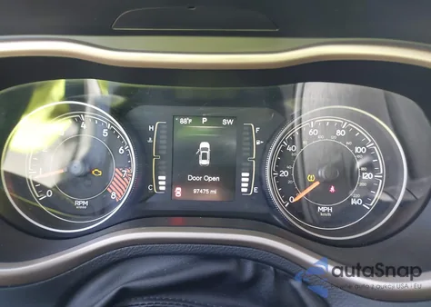 2015 Jeep Cherokee Latitude из США, поврежденный, VIN 1C4PJMCS2FW710121